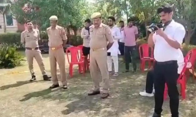 Jalaun: बारात घर में हर्ष फायरिंग से चार घायल, जांच में जुटी पुलिस