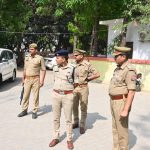 Maharajganj: एसपी ने फरेंदा व कोल्हुई थाने का किया औचक निरीक्षण