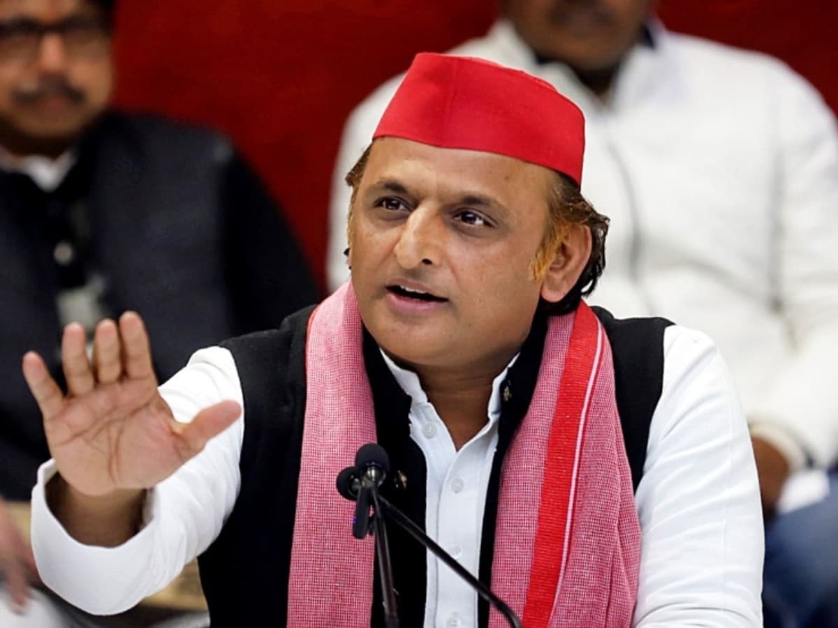 Lucknow: पानी की टंकियां भ्रष्टाचार के भार को नहीं सह पा रहीं: अखिलेश यादव