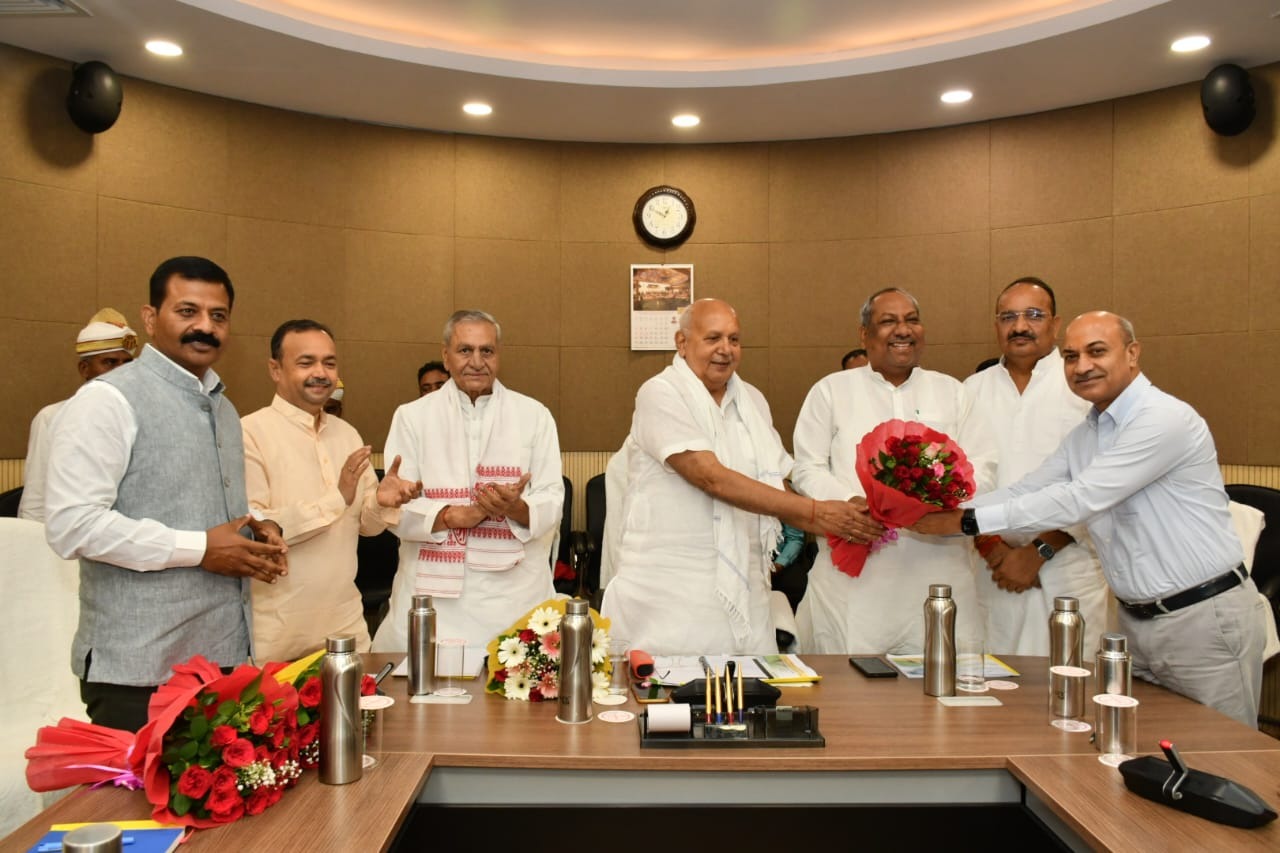 Lucknow: विकसित कृषि संकल्प अभियान की तैयारी, 29 से 12 जून तक चलेगा विशेष अभियान