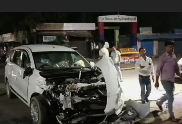 Hardoi: ट्रक व कार की टक्कर में पांच घायल, तीन गंभीर