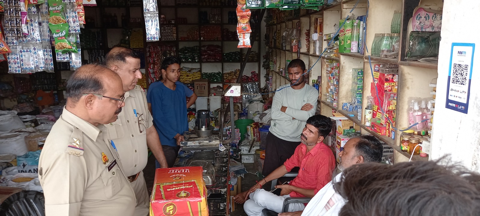 Sitapur: परचून की दुकानों के शटर तोड़ लाखों की चोरी, सीसीटीवी कैमरे में कैद हुए चोर