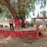 Jaunpur: ग्राम देवता के मंदिर से दो क्विंटल पीतल के दर्जनों घंटे चोरी