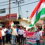Prayagraj: वीर सपूतों के सम्मान में निकाली गई भव्य शौर्य यात्रा