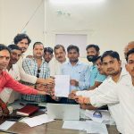 Kannauj: सभासदों ने एसडीओ का किया घेराव, अघोषित बिजली कटौती से कराह रही है जनता