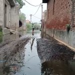 Bulandshahr: जलभराव की समस्या से जूझ रहे है हजारों ग्रामीण, नहीं हो रहा समस्या का समाधान