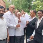 Mathura: प्रगतिशील अधिवक्ता फोरम द्वारा राष्ट्रपति के लिए सोंपा ज्ञापन