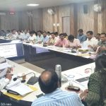 Sitapur: जिलाधिकारी ने की विकास खण्डों के माध्यम से संचालित योजनाओं की समीक्षा बैठक