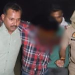 Ghazipur: बगीचे में पुलिस मुठभेड़ में एक बदमाश घायल, चोरी का सामान व चार लाख रुपये बरामद, दो गिरफ्तार