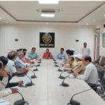 Prayagraj: मुख्य विकास अधिकारी ने 11वें अन्तर्राष्ट्रीय योग दिवस की तैयारियों के सम्बंध में की समीक्षा बैठक