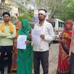 Jalaun: ट्रैक्टर निकालने को लेकर हुआ विवाद, दबंगों ने परिवार पर ढाया कहर