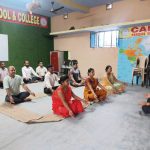Prayagraj: विश्व योग दिवस पर कैंब्रिज कॉलेज में भव्य योग कार्यक्रम आयोजित