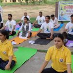 Siddharthnagar: योग को अपने जीवन में नियमित रूप से करने का संकल्प लें- मंजुला यादव