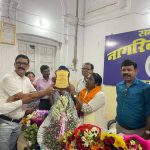 Lucknow: सिविल डिफेंस पूर्व डिप्टी कंट्रोलर को मिली विदाई, नये का हुआ स्वागत