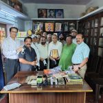 Shahjahanpur: योग सप्ताह समापन के अवसर पर रेडक्रॉस सोसाइटी ने डॉ. अवधेश मणि त्रिपाठी को किया सम्मानित