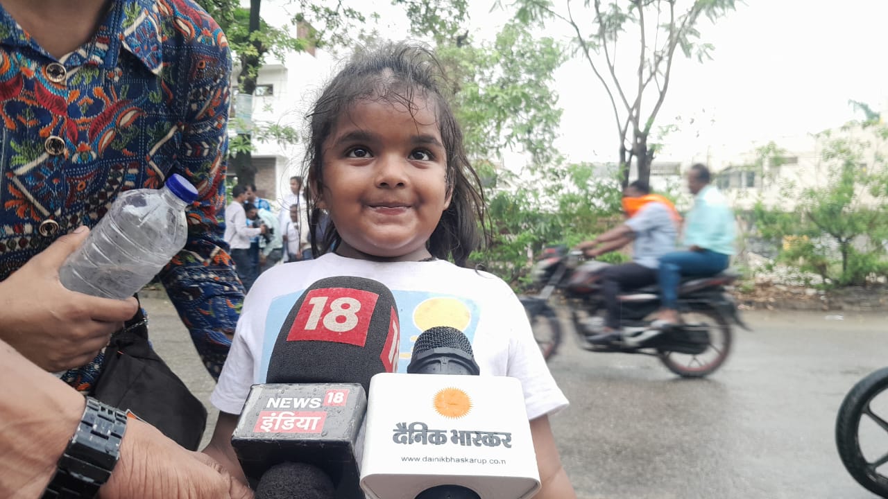 Lucknow:सीएम योगी के दरबार में मासूम की गुहार बनी मिसाल, कुछ ही मिनटों में हुआ टॉप स्कूल में एडमिशन….