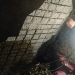 Jhansi: बारिश के चलते गिरी पक्के मकान की छत, बाल बाल बचे लोग