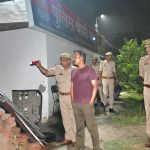 Ghaziabad: एडिशनल पुलिस कमिश्नर सिंघम स्टाइल में पहुंच गए मसूरी थाने, पुलिस चौकी का भी किया निरीक्षण