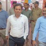 Maharajganj: छापेमारी में पुलिस ने पांच दलालों को दबोचा, हड़कंप