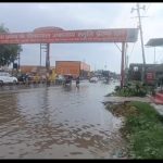 Kasganj: मथुरा बरेली हाईवे मार्ग पर 9 स्थान पर NHAI पुलियों की सफाई में बन रहा रोड़ा।