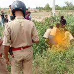 Hardoi: झाड़ियों में पड़ा मिला युवक का शव, दुर्घटना या हत्या, जांच में जुटी पुलिस