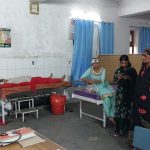 पीलीभीत: अनियंत्रित होकर हाईवे पे पलटा ई रिक्शा, युवती की मौत,आधा दर्जन घायल