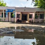 Gursahaiganj: मामूली सी बरसात में अस्पताल परिसर के अंदर भरा पानी