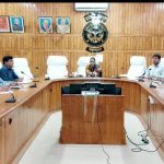 Bahraich: किसानों को मानक के अनुसार उर्वरक का वितरण सुनिश्चित कराएं अधिकारी-डीएम