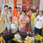 दिल्ली की मुख्यमंत्री रेखा गुप्ता ने यमुना विहार के कांवर मंदिर में की पूजा