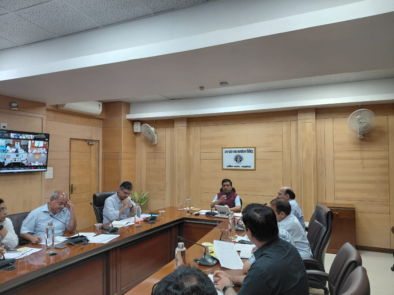 लखनऊ: कृषि फीडर से ही दिये जायें नलकूप कनेक्शन -डॉ. आशीष गोयल