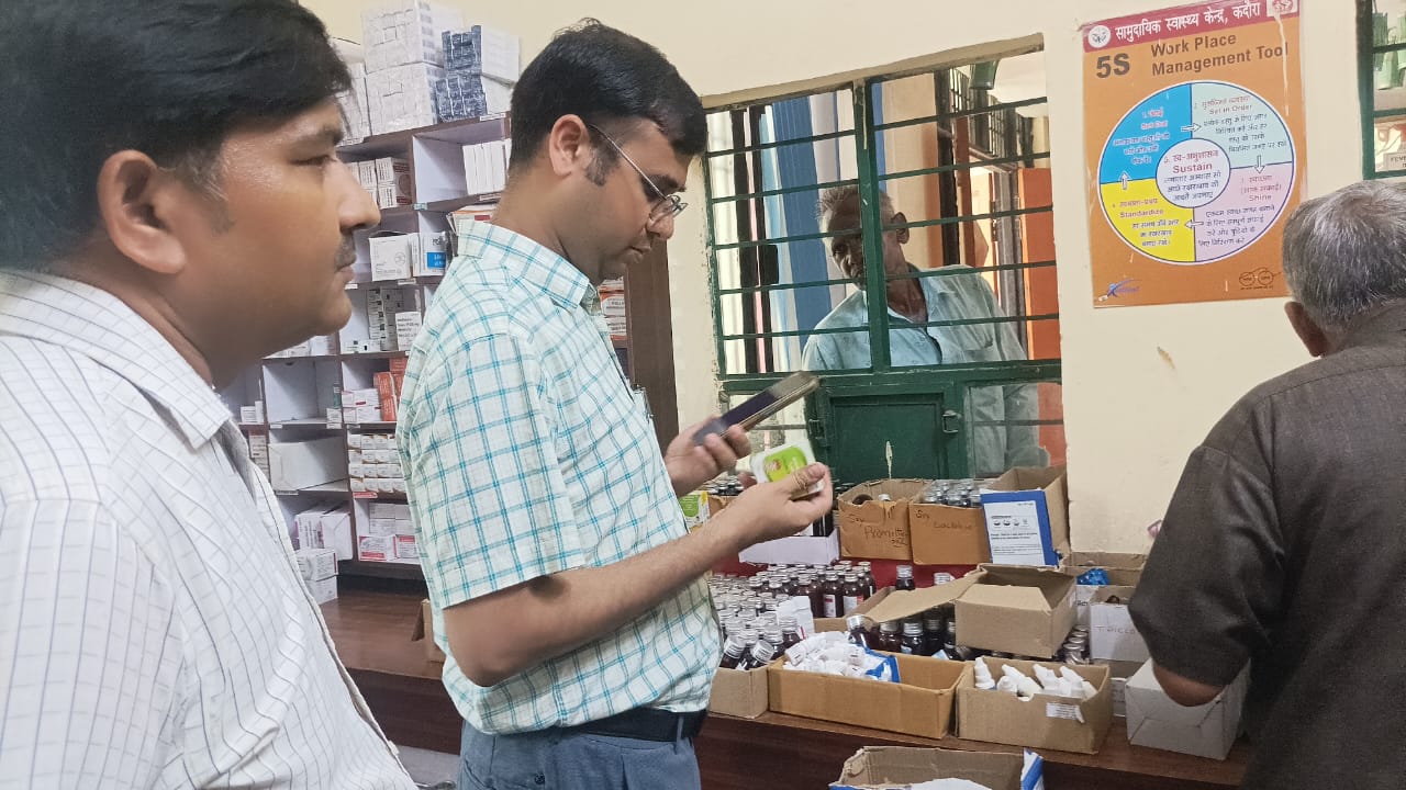 जालौन सीएचसी कदौरा का औचक निरीक्षण, एसडीएम ने लिया व्यवस्थाओं का जायजा