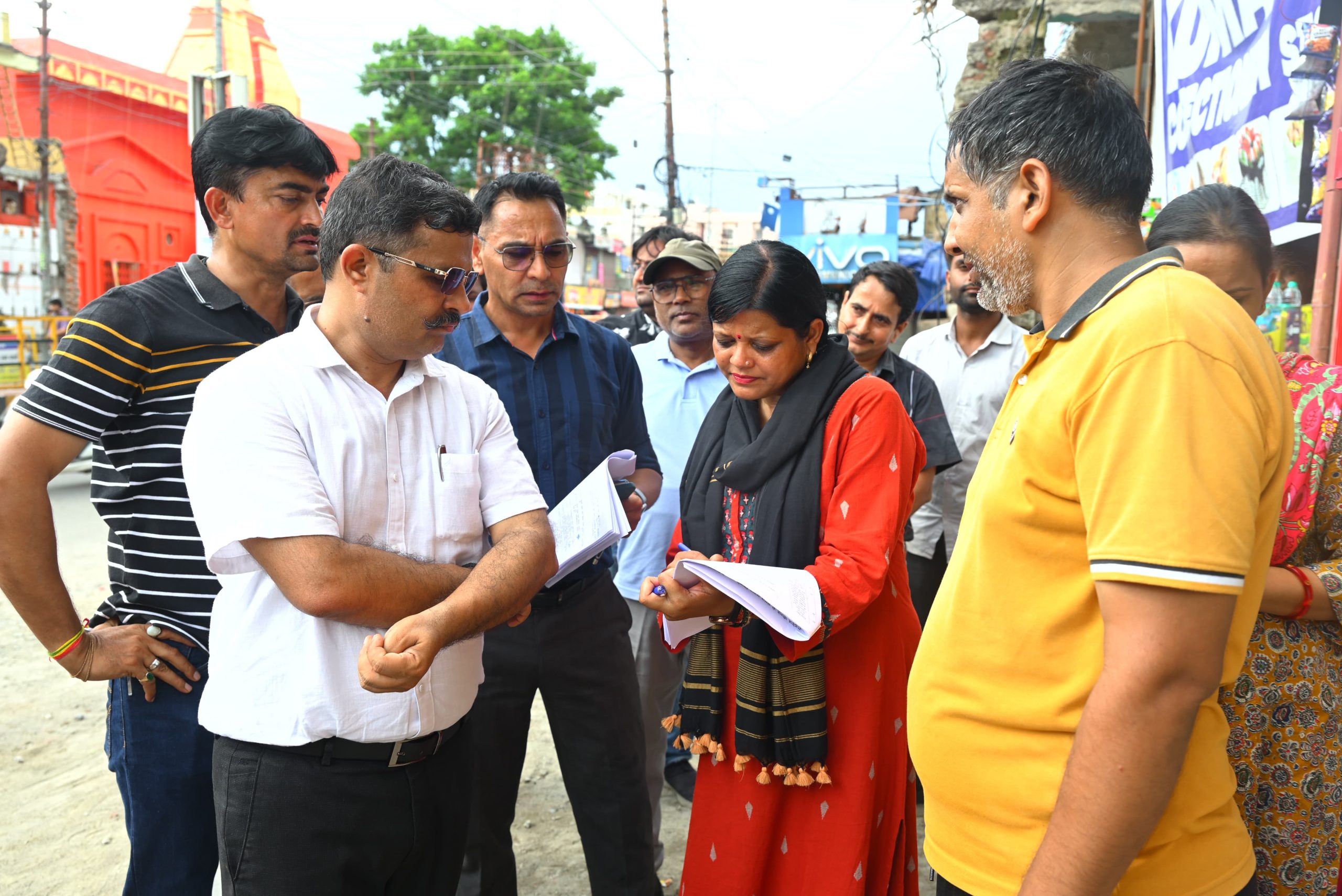 हल्द्वानी में अतिक्रमण पर प्रशासन का एक्शन, अवैध निर्माण हटाने के निर्देश