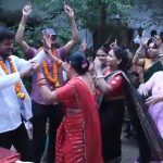 हमीरपुर: आरोग्य मंदिर में स्टाफ नर्सों ने "तुम तो ठहरे परदेसी" गाने में जमकर लगाए ठुमके, सीएचओ की विदाई पार्टी का वीडियो जमकर हो रहा वायरल...