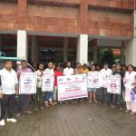 मेरठ: मानव तस्करी के खिलाफ रेलवे स्टेशन पर चलाया जागरूकता अभियान