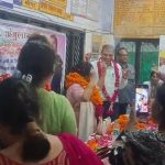 जिला अस्पताल की ओपीडी में ढोल– नगाड़ों की थाप, फिल्मी गानों पर जमकर थिरके डॉक्टर, वीडियो वायरल