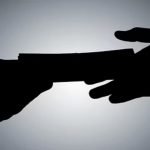 लखनऊ: ठेकेदार से रिश्वत लेने पर रेलवे की महिला कर्मचारी सीबीआई के हत्थे चढ़ी