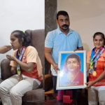 जालौन: स्वर्ण पदक विजेता स्वाति सिंह को नगीना संसद ने किया सम्मानित, एक लाख रुपये की आर्थिक सहायता दी