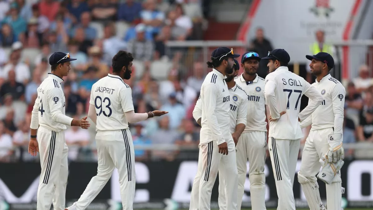 INDvsENG: भारतीय टीम ने तोड़ा 32 साल पुराना वर्ल्ड रिकॉर्ड, जायसवाल का शतक और गेंदबाजों की धारदार गेंदबाजी से इंग्लैंड पर बढ़त