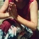 बरेली: चोर होने के शक में नेपाली युवती की कुछ लोगों ने की बेहरमी से पिटाई